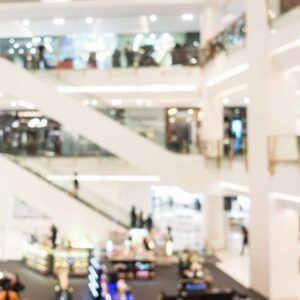 Un desfibrilador gCardio ayuda a salvar una vida en el Centro Comercial El Tormes