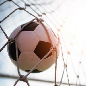 ¿Cómo actuar si un jugador sufre una parada cardiorrespiratoria en un partido de fútbol?